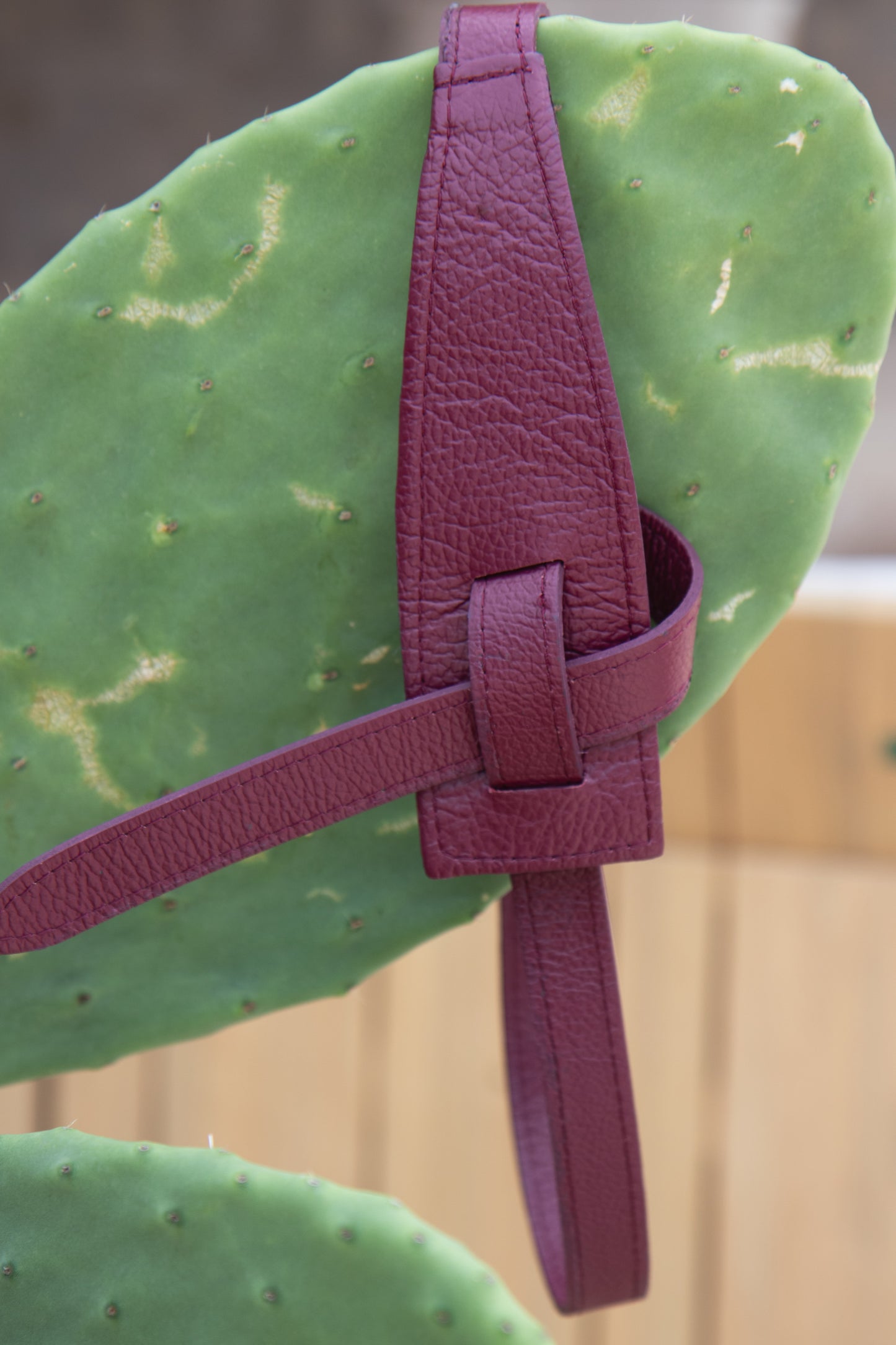 VESTE HAPPYNESS - CEINTURE CUIR BORDEAUX